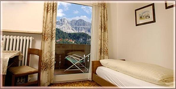 Hotel Garni Sayonara Selva di Val Gardena Habitación foto